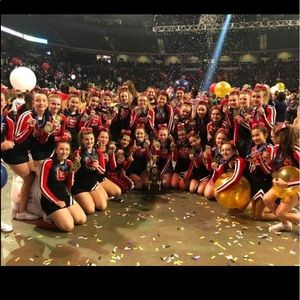 Meet your Posher, Claudia